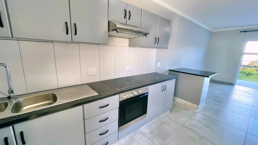 2 Bedroom Property for Sale in Reebok Western Cape
